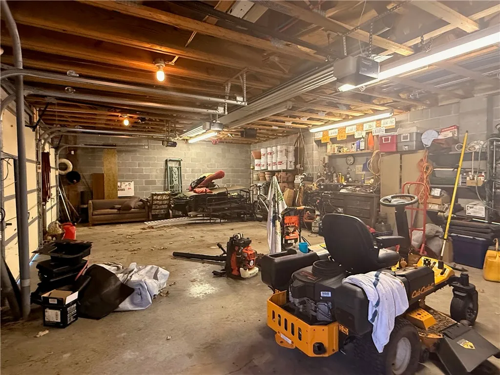 1st floor heated barn with workshop.