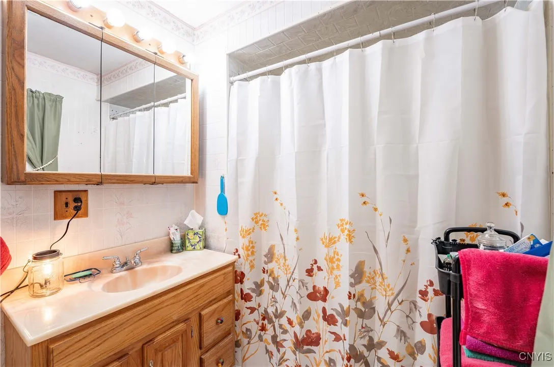 25 Elm St, Frankfort, New York 13357, Frankfort, New York 13357, 3 Bedrooms Bedrooms, 8 Rooms Rooms,1 BathroomBathrooms,Residential,Closed,25 Elm St, Frankfort, New York 13357,0,S1593385