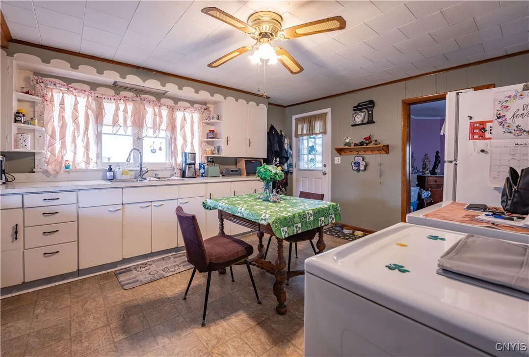 25 Elm St, Frankfort, New York 13357, Frankfort, New York 13357, 3 Bedrooms Bedrooms, 8 Rooms Rooms,1 BathroomBathrooms,Residential,Closed,25 Elm St, Frankfort, New York 13357,0,S1593385