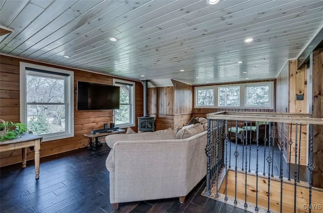 37000 Rock Beach Road West, Cape Vincent, New York, Cape Vincent, New York 13618, 2 Bedrooms Bedrooms, 6 Rooms Rooms,2 BathroomsBathrooms,Residential,For Sale,37000 Rock Beach Road West, Cape Vincent, New York,0,S1593395