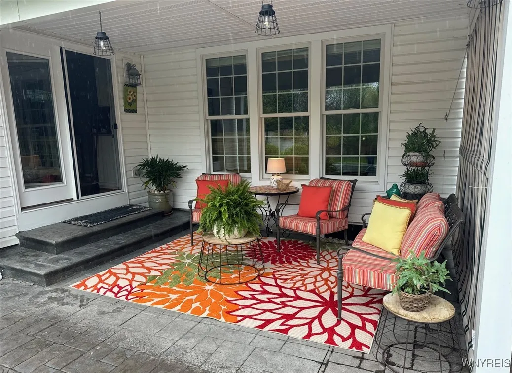 3484 Heatherwood Drive, Hamburg, New York 14075, Hamburg, New York 14075, 3 Bedrooms Bedrooms, 10 Rooms Rooms,2 BathroomsBathrooms,Residential,Closed,3484 Heatherwood Drive, Hamburg, New York 14075,0,B1593459