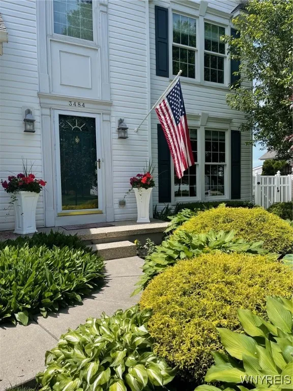 3484 Heatherwood Drive, Hamburg, New York 14075, Hamburg, New York 14075, 3 Bedrooms Bedrooms, 10 Rooms Rooms,2 BathroomsBathrooms,Residential,Closed,3484 Heatherwood Drive, Hamburg, New York 14075,0,B1593459