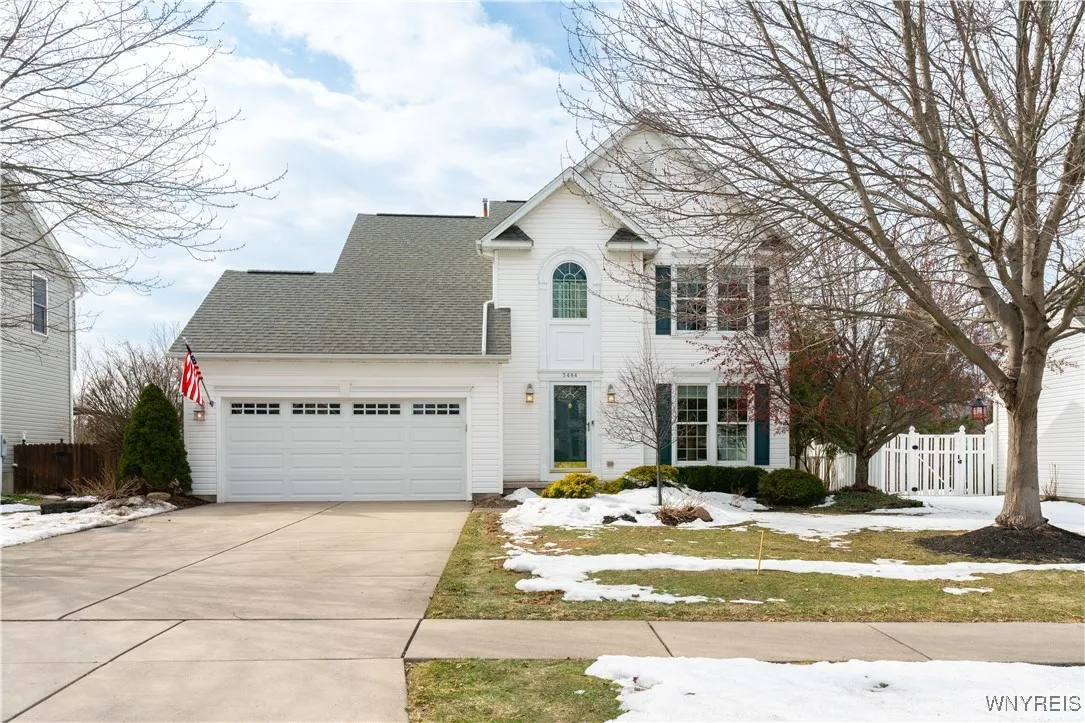3484 Heatherwood Drive, Hamburg, New York 14075, Hamburg, New York 14075, 3 Bedrooms Bedrooms, 10 Rooms Rooms,2 BathroomsBathrooms,Residential,Closed,3484 Heatherwood Drive, Hamburg, New York 14075,0,B1593459