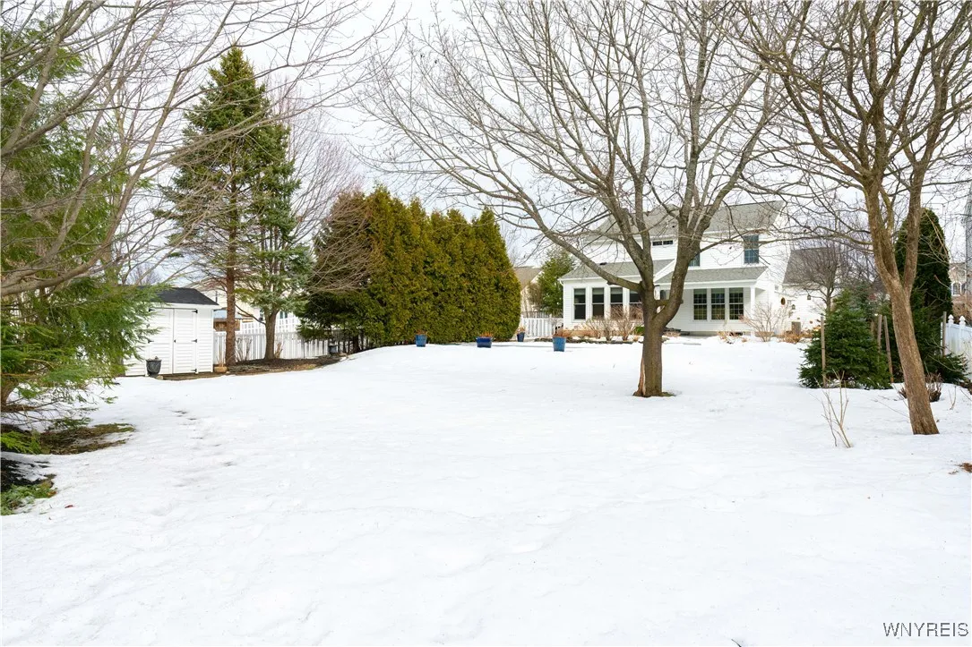3484 Heatherwood Drive, Hamburg, New York 14075, Hamburg, New York 14075, 3 Bedrooms Bedrooms, 10 Rooms Rooms,2 BathroomsBathrooms,Residential,Closed,3484 Heatherwood Drive, Hamburg, New York 14075,0,B1593459