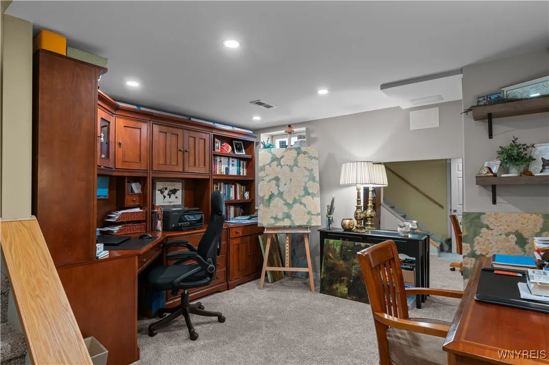 3484 Heatherwood Drive, Hamburg, New York 14075, Hamburg, New York 14075, 3 Bedrooms Bedrooms, 10 Rooms Rooms,2 BathroomsBathrooms,Residential,Closed,3484 Heatherwood Drive, Hamburg, New York 14075,0,B1593459