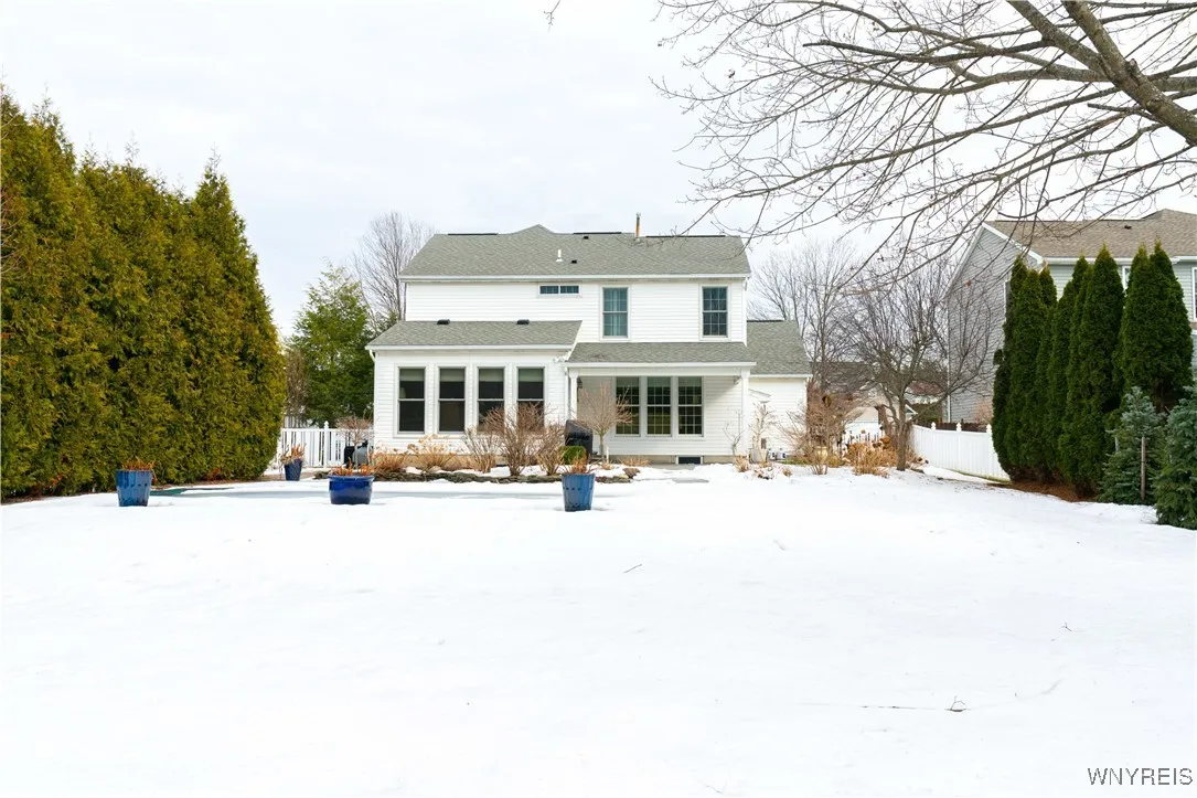3484 Heatherwood Drive, Hamburg, New York 14075, Hamburg, New York 14075, 3 Bedrooms Bedrooms, 10 Rooms Rooms,2 BathroomsBathrooms,Residential,Closed,3484 Heatherwood Drive, Hamburg, New York 14075,0,B1593459