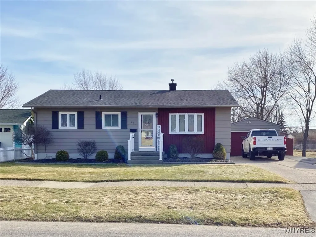 43 Ridgedale Circle, Tonawanda-city, New York 1415, Tonawanda, New York 14150, 3 Bedrooms Bedrooms, 5 Rooms Rooms,1 BathroomBathrooms,Residential,Closed,43 Ridgedale Circle, Tonawanda-city, New York 1415,0,B1593469