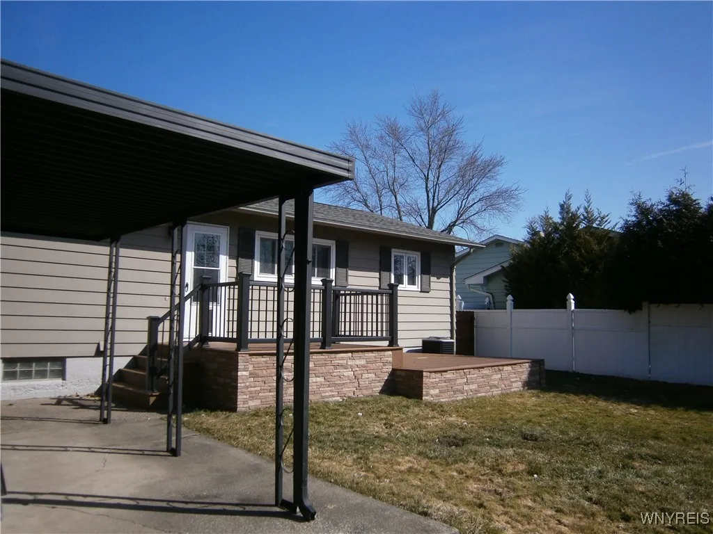 43 Ridgedale Circle, Tonawanda-city, New York 1415, Tonawanda, New York 14150, 3 Bedrooms Bedrooms, 5 Rooms Rooms,1 BathroomBathrooms,Residential,Closed,43 Ridgedale Circle, Tonawanda-city, New York 1415,0,B1593469