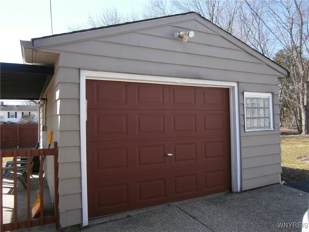 Detached garage with remote