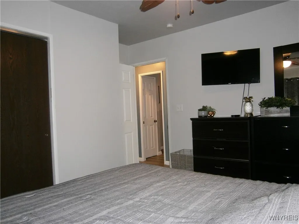 Main bedroom