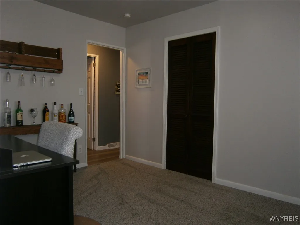 Guest bedroom