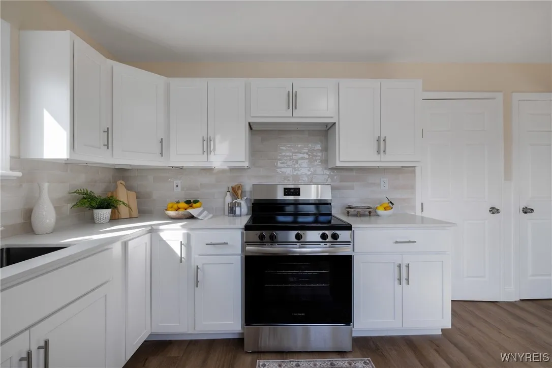 272 Heath Terrace, Tonawanda-town, New York 14223, Tonawanda, New York 14223, 3 Bedrooms Bedrooms, 8 Rooms Rooms,1 BathroomBathrooms,Residential,Closed,272 Heath Terrace, Tonawanda-town, New York 14223,0,B1593506