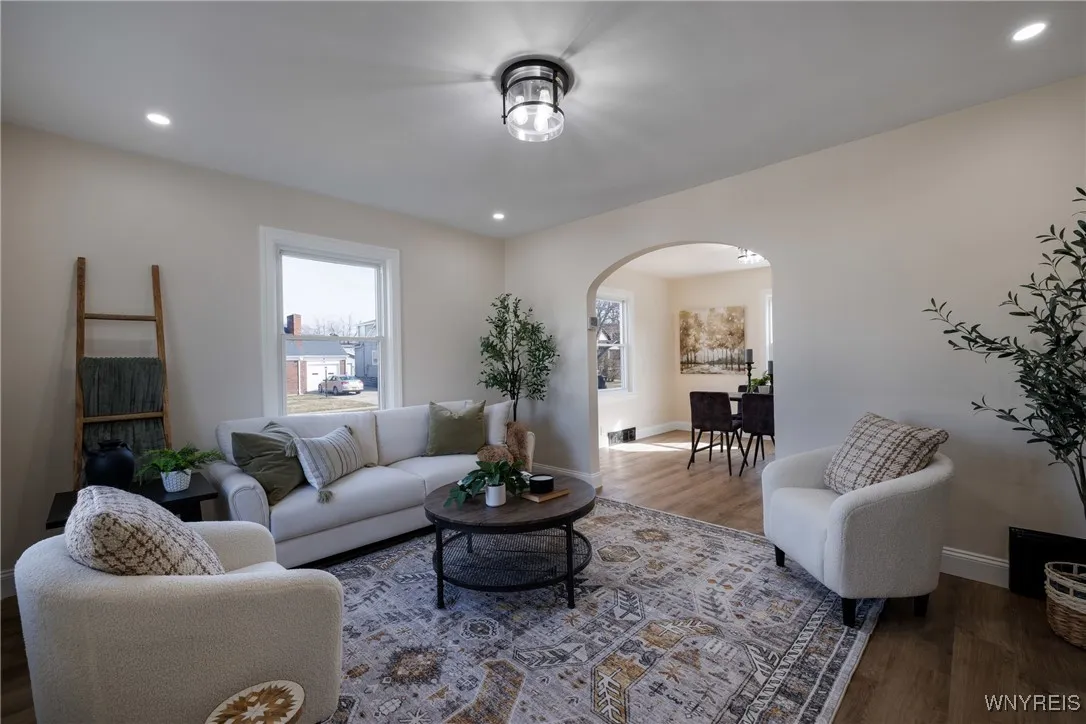 272 Heath Terrace, Tonawanda-town, New York 14223, Tonawanda, New York 14223, 3 Bedrooms Bedrooms, 8 Rooms Rooms,1 BathroomBathrooms,Residential,Closed,272 Heath Terrace, Tonawanda-town, New York 14223,0,B1593506