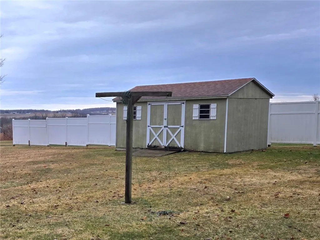 212 Wilson Road, Lansing, New York 14882, Lansing, New York 14882, 4 Bedrooms Bedrooms, 8 Rooms Rooms,2 BathroomsBathrooms,Residential,For Sale,212 Wilson Road, Lansing, New York 14882,R1593171