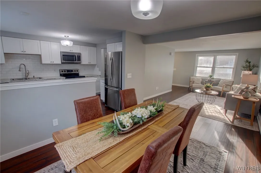 15 Wimbledon Lane, West Seneca, New York 14224, West Seneca, New York 14224, 2 Bedrooms Bedrooms, 8 Rooms Rooms,1 BathroomBathrooms,Residential,Closed,15 Wimbledon Lane, West Seneca, New York 14224,0,B1593405