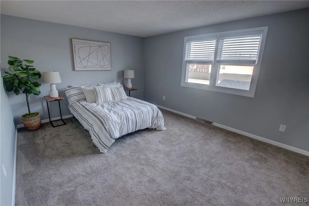 15 Wimbledon Lane, West Seneca, New York 14224, West Seneca, New York 14224, 2 Bedrooms Bedrooms, 8 Rooms Rooms,1 BathroomBathrooms,Residential,Closed,15 Wimbledon Lane, West Seneca, New York 14224,0,B1593405