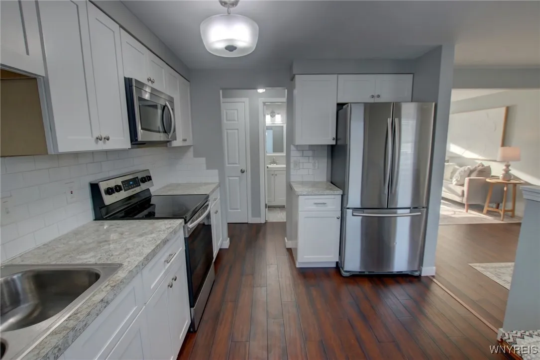 15 Wimbledon Lane, West Seneca, New York 14224, West Seneca, New York 14224, 2 Bedrooms Bedrooms, 8 Rooms Rooms,1 BathroomBathrooms,Residential,Closed,15 Wimbledon Lane, West Seneca, New York 14224,0,B1593405
