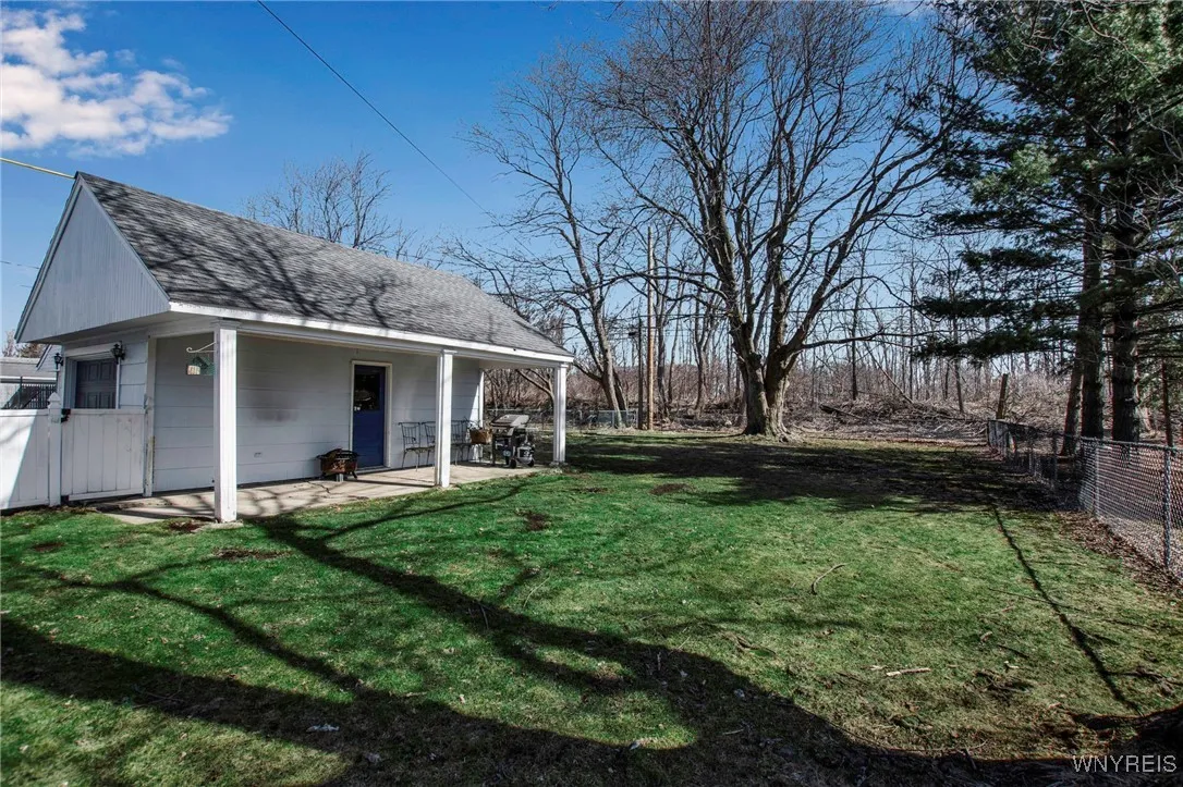 Fully Fenced Yard