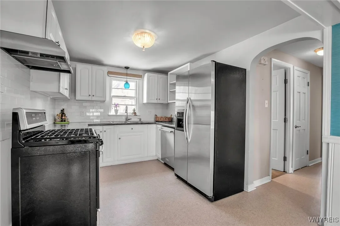 190 Covington Drive, West Seneca, New York 14220, West Seneca, New York 14220, 3 Bedrooms Bedrooms, 6 Rooms Rooms,1 BathroomBathrooms,Residential,Closed,190 Covington Drive, West Seneca, New York 14220,0,B1593375