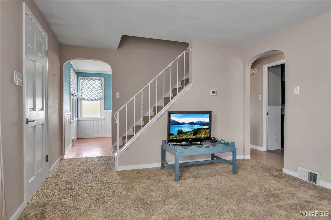 190 Covington Drive, West Seneca, New York 14220, West Seneca, New York 14220, 3 Bedrooms Bedrooms, 6 Rooms Rooms,1 BathroomBathrooms,Residential,Closed,190 Covington Drive, West Seneca, New York 14220,0,B1593375