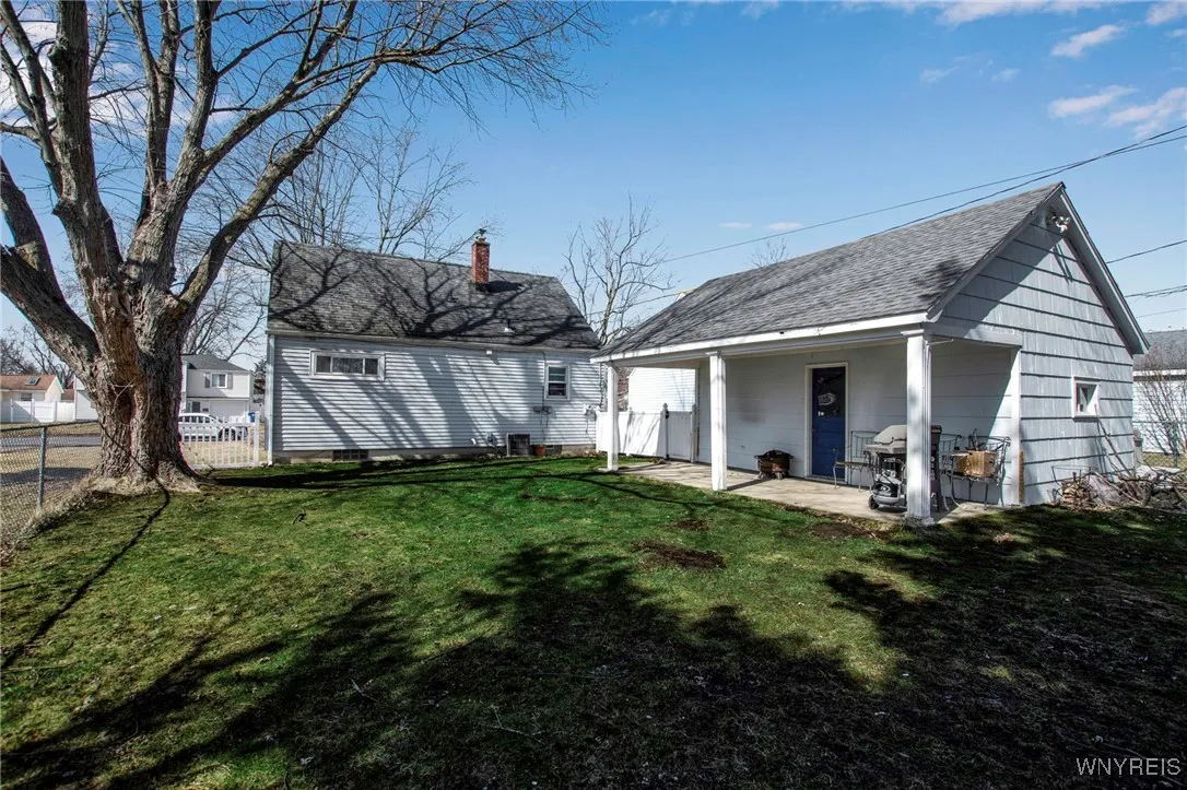 190 Covington Drive, West Seneca, New York 14220, West Seneca, New York 14220, 3 Bedrooms Bedrooms, 6 Rooms Rooms,1 BathroomBathrooms,Residential,Closed,190 Covington Drive, West Seneca, New York 14220,0,B1593375