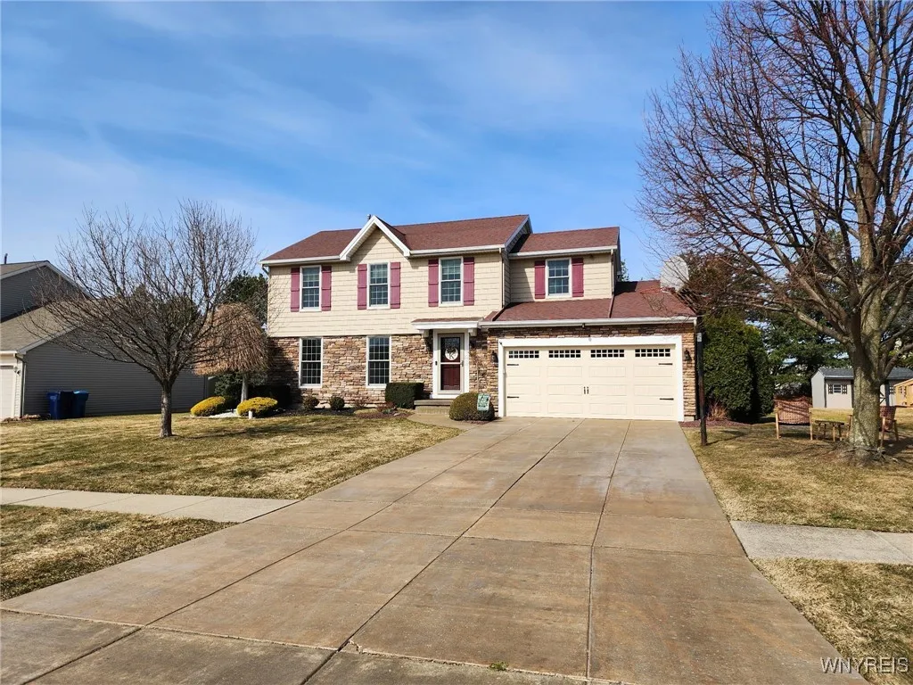 3361 Creekview Drive, Hamburg, New York 14075, Hamburg, New York 14075, 4 Bedrooms Bedrooms, 7 Rooms Rooms,2 BathroomsBathrooms,Residential,Closed,3361 Creekview Drive, Hamburg, New York 14075,0,B1591347