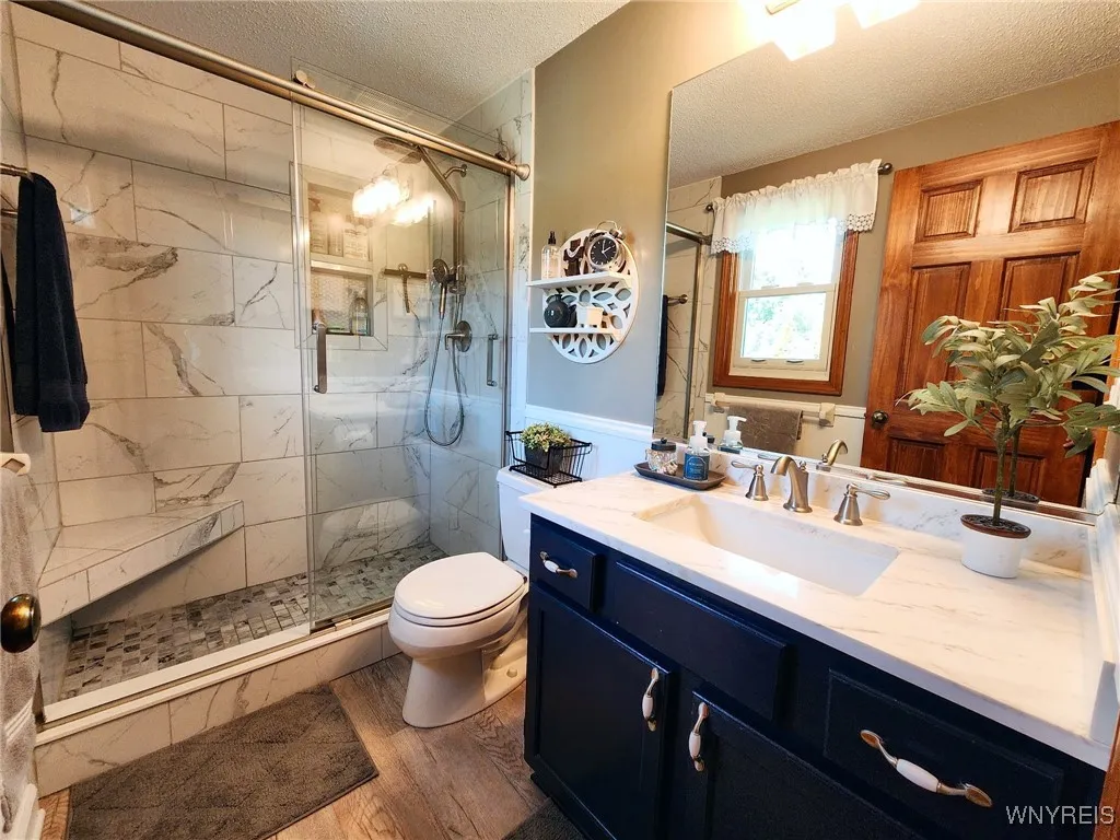 3361 Creekview Drive, Hamburg, New York 14075, Hamburg, New York 14075, 4 Bedrooms Bedrooms, 7 Rooms Rooms,2 BathroomsBathrooms,Residential,Closed,3361 Creekview Drive, Hamburg, New York 14075,0,B1591347