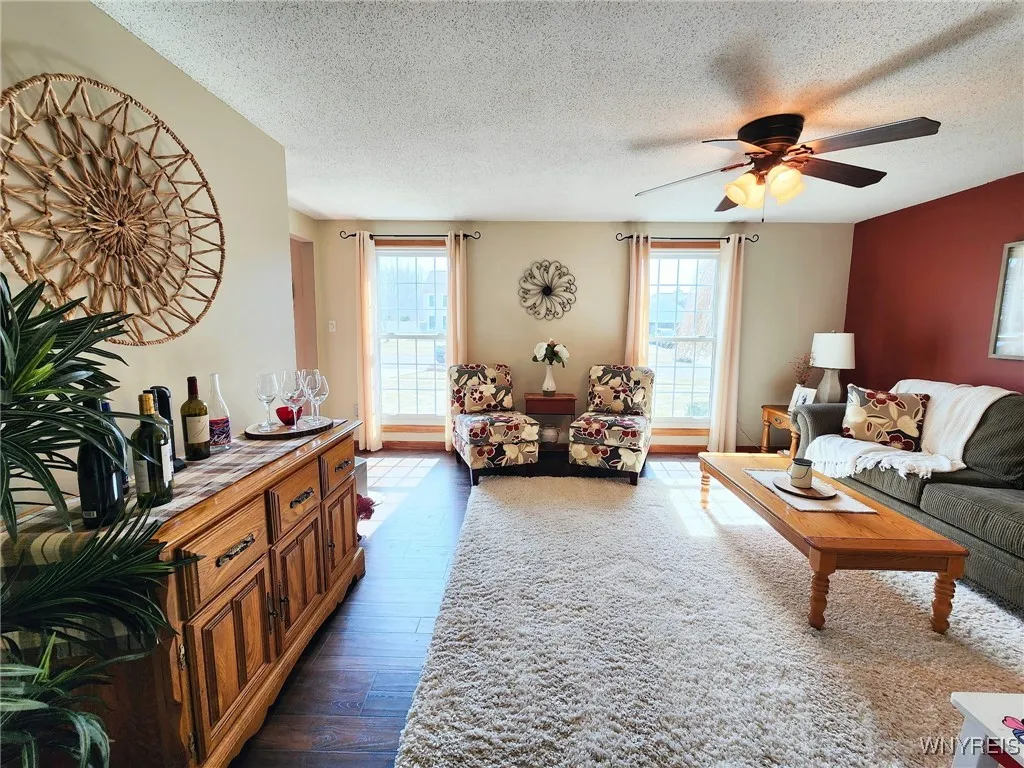 3361 Creekview Drive, Hamburg, New York 14075, Hamburg, New York 14075, 4 Bedrooms Bedrooms, 7 Rooms Rooms,2 BathroomsBathrooms,Residential,Closed,3361 Creekview Drive, Hamburg, New York 14075,0,B1591347