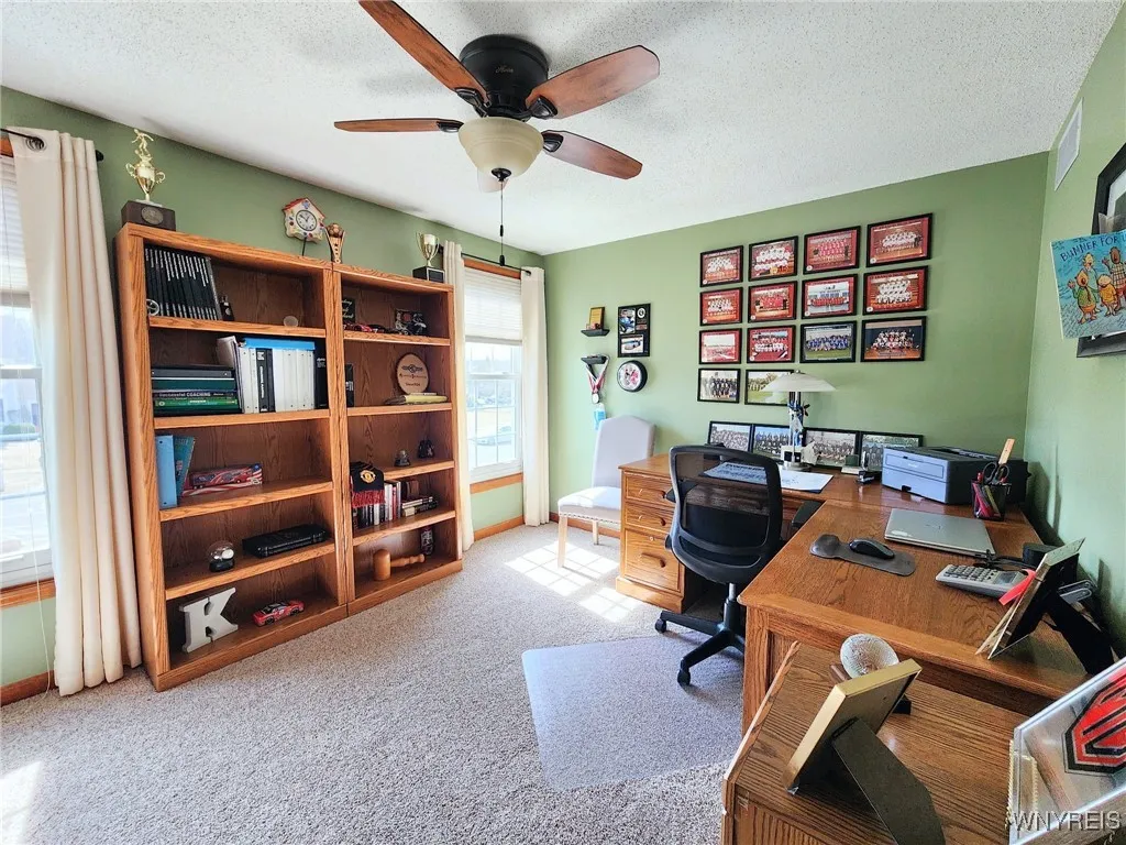 3361 Creekview Drive, Hamburg, New York 14075, Hamburg, New York 14075, 4 Bedrooms Bedrooms, 7 Rooms Rooms,2 BathroomsBathrooms,Residential,Closed,3361 Creekview Drive, Hamburg, New York 14075,0,B1591347