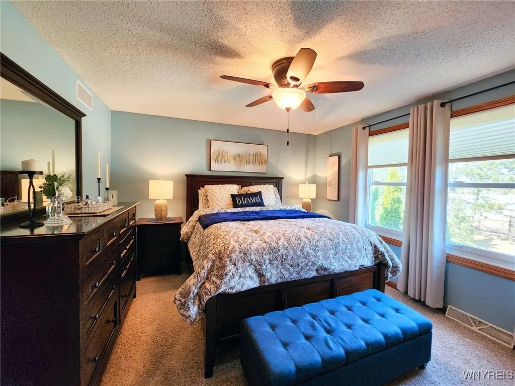 3361 Creekview Drive, Hamburg, New York 14075, Hamburg, New York 14075, 4 Bedrooms Bedrooms, 7 Rooms Rooms,2 BathroomsBathrooms,Residential,Closed,3361 Creekview Drive, Hamburg, New York 14075,0,B1591347