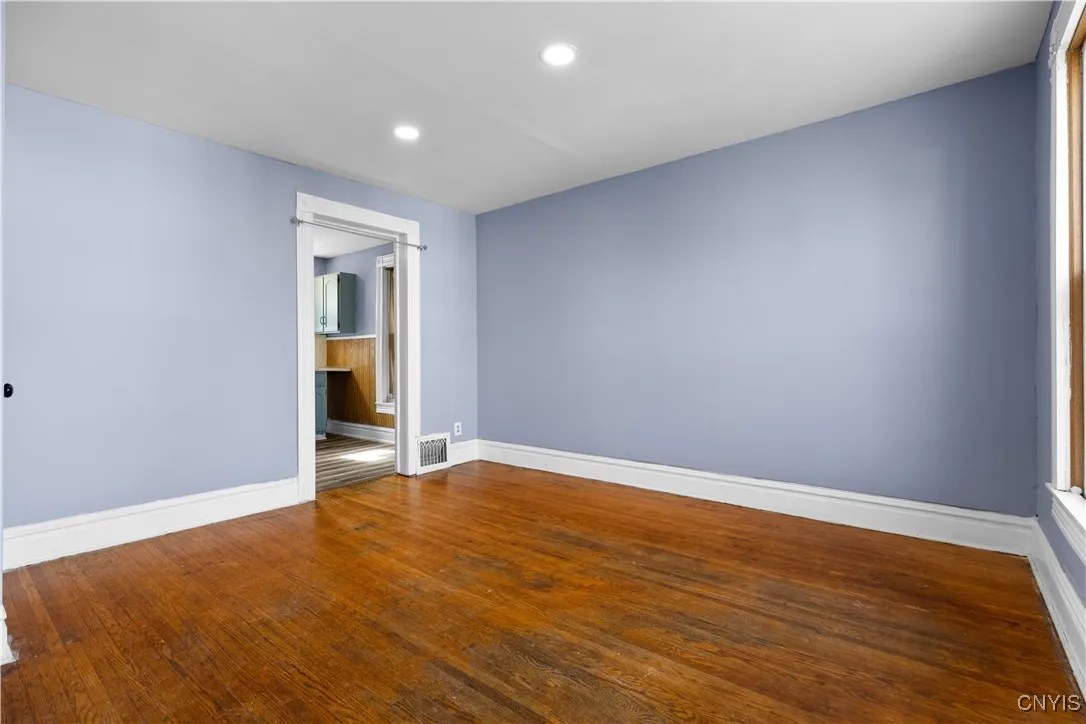 809 Oswego Street, Utica, New York 13502, Utica, New York 13502, 4 Bedrooms Bedrooms, ,2 BathroomsBathrooms,Residential,For Sale,809 Oswego Street, Utica, New York 13502,S1593439