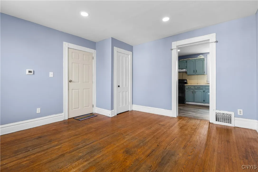 809 Oswego Street, Utica, New York 13502, Utica, New York 13502, 4 Bedrooms Bedrooms, ,2 BathroomsBathrooms,Residential,For Sale,809 Oswego Street, Utica, New York 13502,S1593439