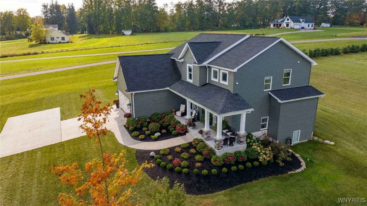 6968 Taylor Road, Hamburg, New York 14075, Hamburg, New York 14075, 4 Bedrooms Bedrooms, 10 Rooms Rooms,2 BathroomsBathrooms,Residential,Closed,6968 Taylor Road, Hamburg, New York 14075,0,B1593378