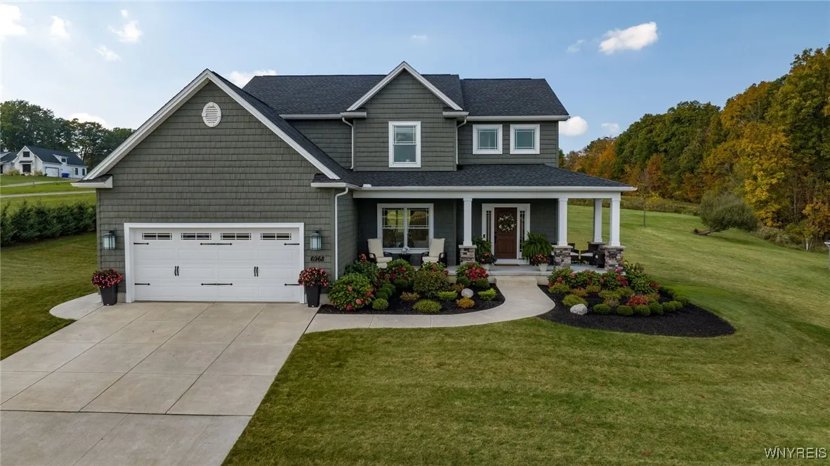 6968 Taylor Road, Hamburg, New York 14075, Hamburg, New York 14075, 4 Bedrooms Bedrooms, 10 Rooms Rooms,2 BathroomsBathrooms,Residential,Closed,6968 Taylor Road, Hamburg, New York 14075,0,B1593378