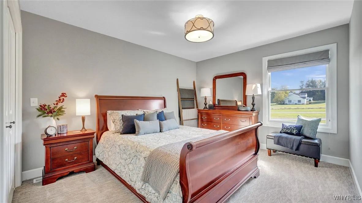 6968 Taylor Road, Hamburg, New York 14075, Hamburg, New York 14075, 4 Bedrooms Bedrooms, 10 Rooms Rooms,2 BathroomsBathrooms,Residential,Closed,6968 Taylor Road, Hamburg, New York 14075,0,B1593378