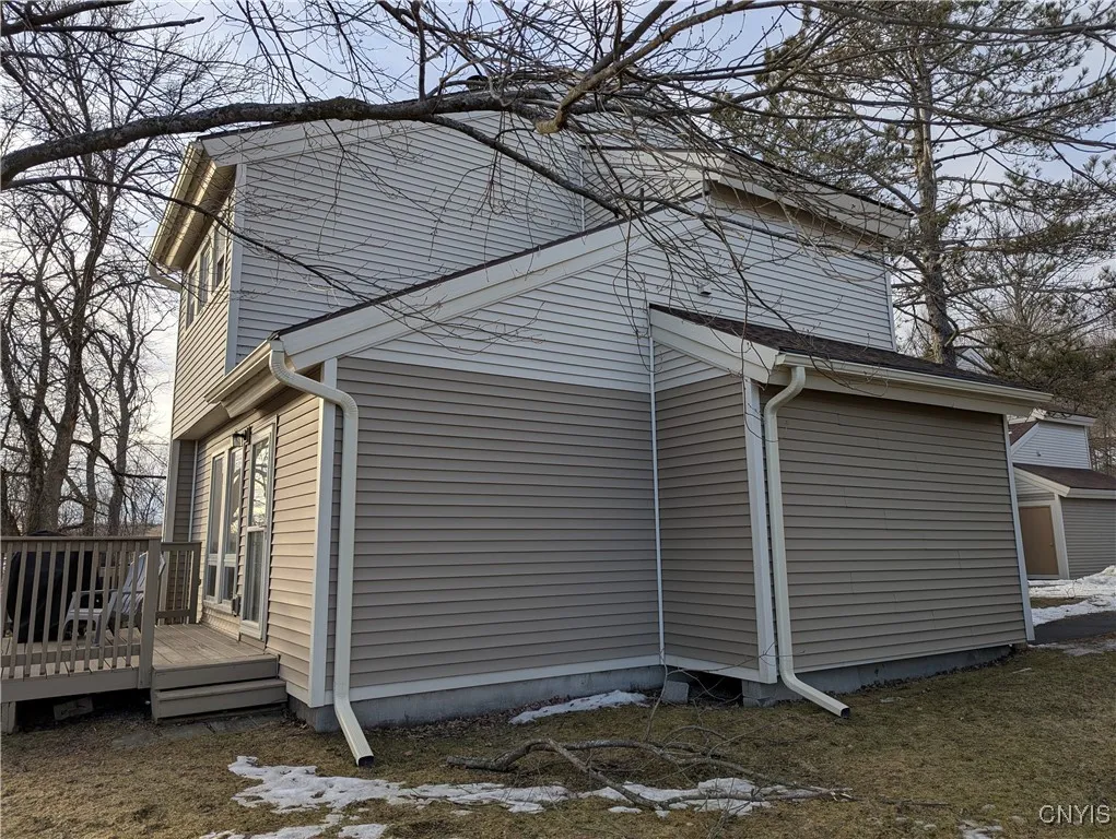 EXTERIOR W/ DECK OFF LIVINGROOM