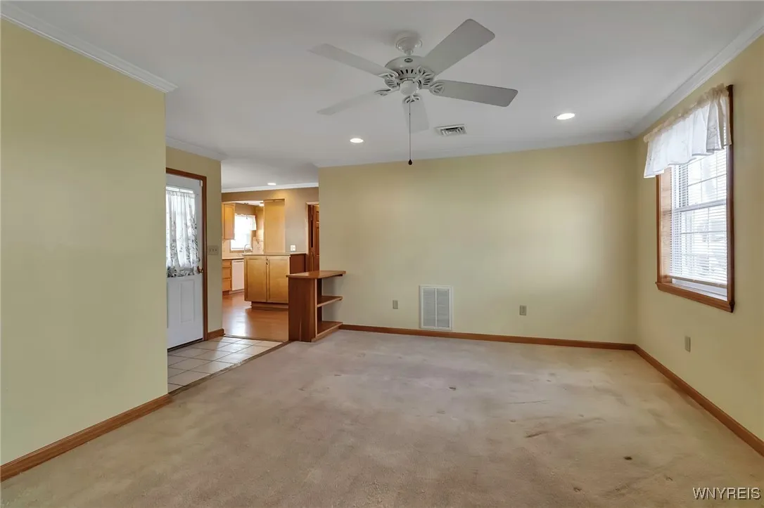 39 Enterprise Avenue, Tonawanda-city, New York 141, Tonawanda, New York 14150, 2 Bedrooms Bedrooms, 7 Rooms Rooms,1 BathroomBathrooms,Residential,Closed,39 Enterprise Avenue, Tonawanda-city, New York 141,0,B1593483