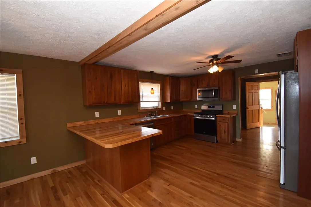 2060 Edgemere Drive, Greece, New York 14612, Greece, New York 14612, 2 Bedrooms Bedrooms, 5 Rooms Rooms,1 BathroomBathrooms,Residential,Closed,2060 Edgemere Drive, Greece, New York 14612,R1591057