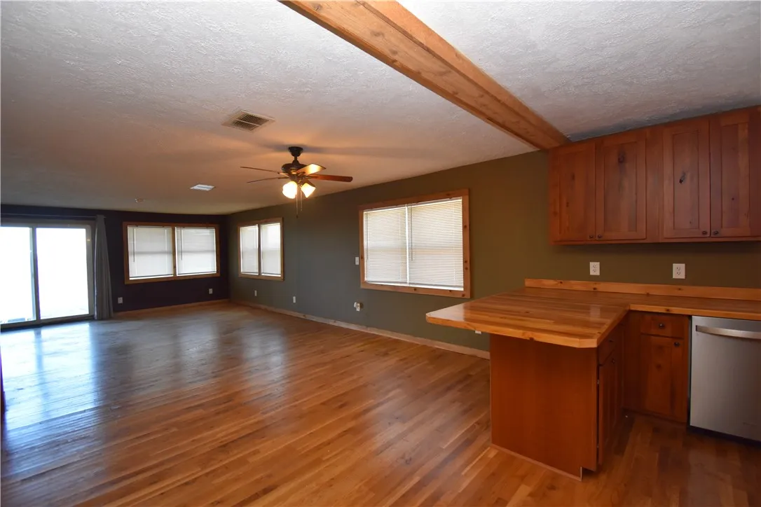 2060 Edgemere Drive, Greece, New York 14612, Greece, New York 14612, 2 Bedrooms Bedrooms, 5 Rooms Rooms,1 BathroomBathrooms,Residential,Closed,2060 Edgemere Drive, Greece, New York 14612,R1591057