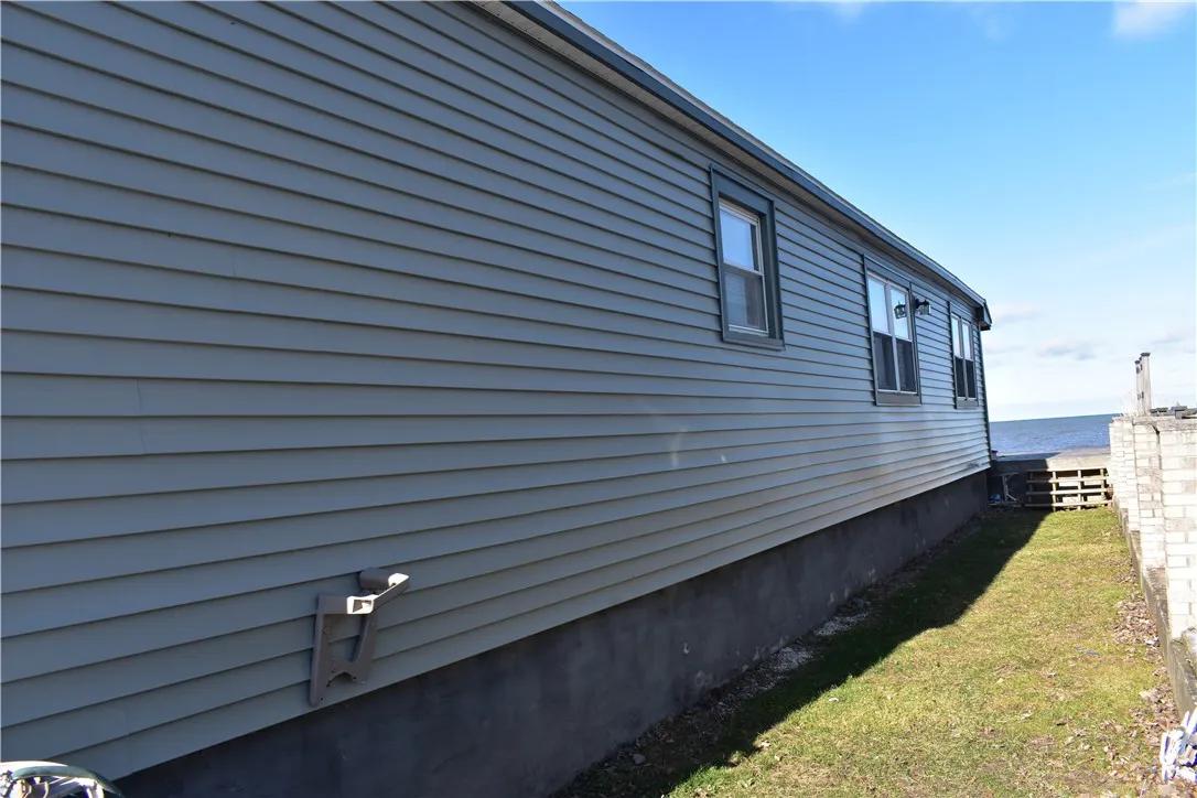 2060 Edgemere Drive, Greece, New York 14612, Greece, New York 14612, 2 Bedrooms Bedrooms, 5 Rooms Rooms,1 BathroomBathrooms,Residential,Closed,2060 Edgemere Drive, Greece, New York 14612,R1591057