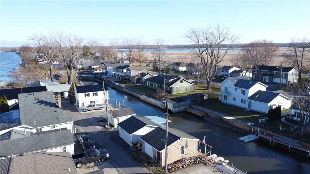 2060 Edgemere Drive, Greece, New York 14612, Greece, New York 14612, 2 Bedrooms Bedrooms, 5 Rooms Rooms,1 BathroomBathrooms,Residential,Closed,2060 Edgemere Drive, Greece, New York 14612,R1591057