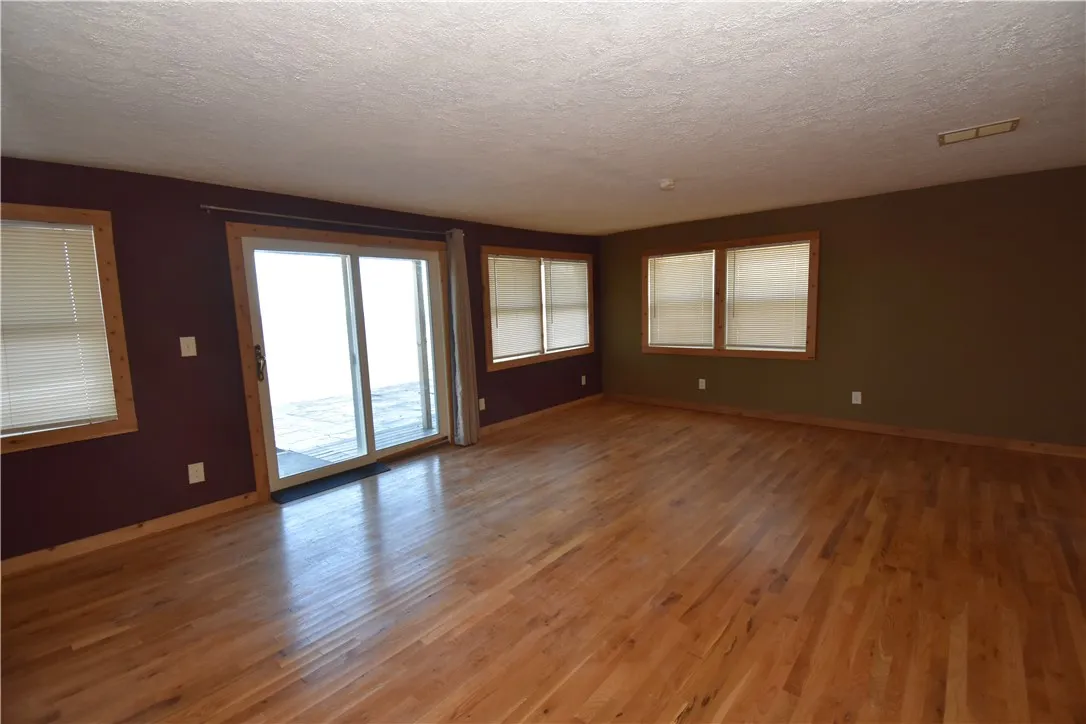 2060 Edgemere Drive, Greece, New York 14612, Greece, New York 14612, 2 Bedrooms Bedrooms, 5 Rooms Rooms,1 BathroomBathrooms,Residential,Closed,2060 Edgemere Drive, Greece, New York 14612,R1591057