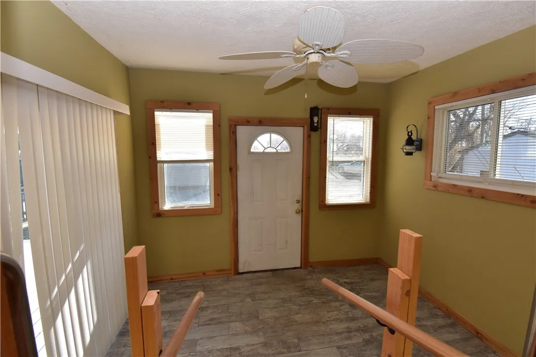 2060 Edgemere Drive, Greece, New York 14612, Greece, New York 14612, 2 Bedrooms Bedrooms, 5 Rooms Rooms,1 BathroomBathrooms,Residential,Closed,2060 Edgemere Drive, Greece, New York 14612,R1591057