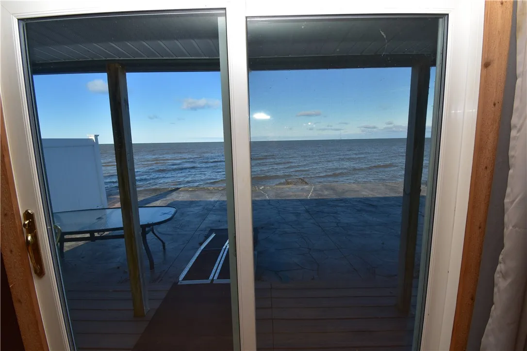 2060 Edgemere Drive, Greece, New York 14612, Greece, New York 14612, 2 Bedrooms Bedrooms, 5 Rooms Rooms,1 BathroomBathrooms,Residential,Closed,2060 Edgemere Drive, Greece, New York 14612,R1591057