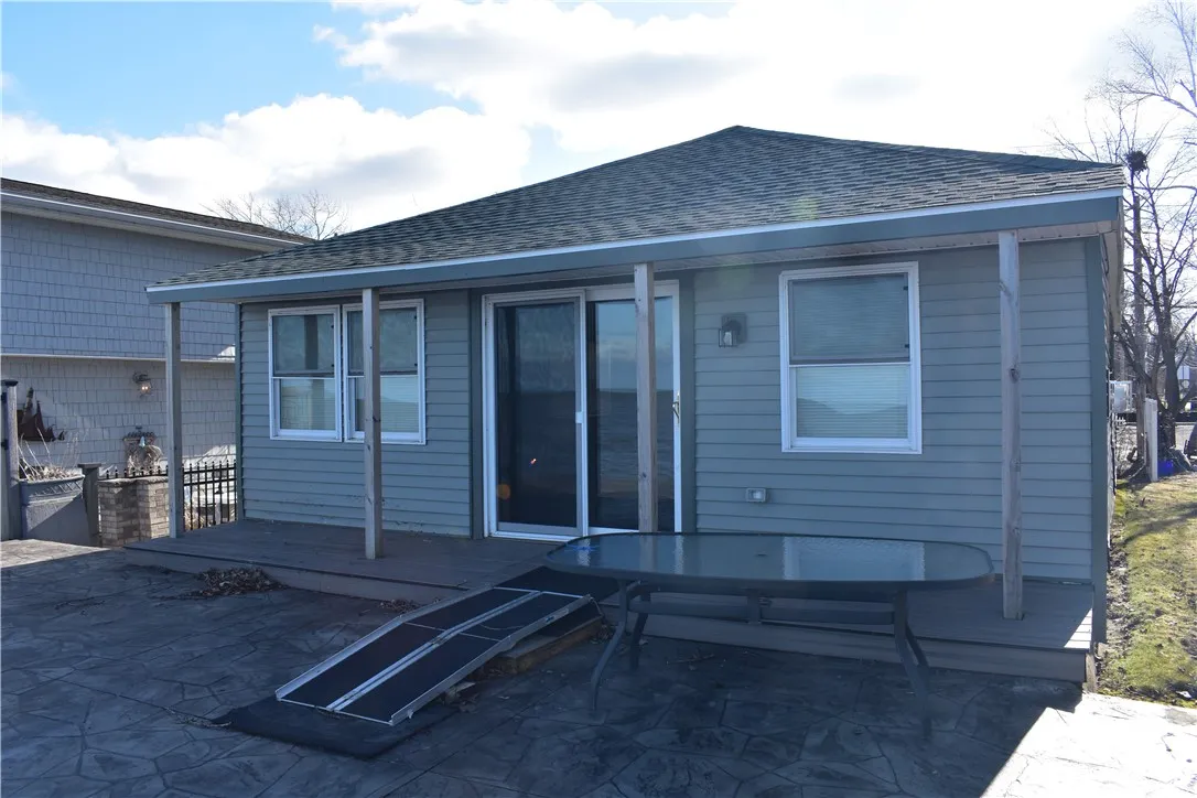 2060 Edgemere Drive, Greece, New York 14612, Greece, New York 14612, 2 Bedrooms Bedrooms, 5 Rooms Rooms,1 BathroomBathrooms,Residential,Closed,2060 Edgemere Drive, Greece, New York 14612,R1591057