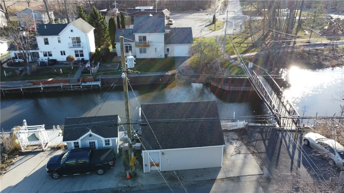 2060 Edgemere Drive, Greece, New York 14612, Greece, New York 14612, 2 Bedrooms Bedrooms, 5 Rooms Rooms,1 BathroomBathrooms,Residential,Closed,2060 Edgemere Drive, Greece, New York 14612,R1591057