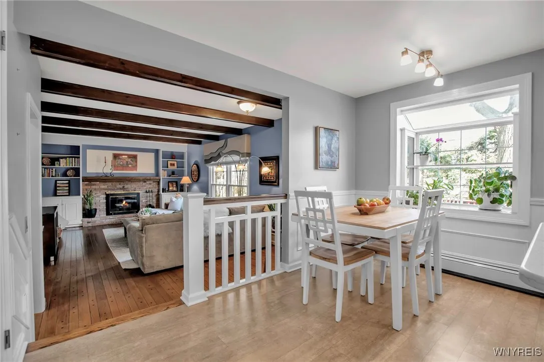 100 Kings Trail, Amherst, New York 14221, Amherst, New York 14221, 5 Bedrooms Bedrooms, 10 Rooms Rooms,2 BathroomsBathrooms,Residential,Closed,100 Kings Trail, Amherst, New York 14221,0,B1593549