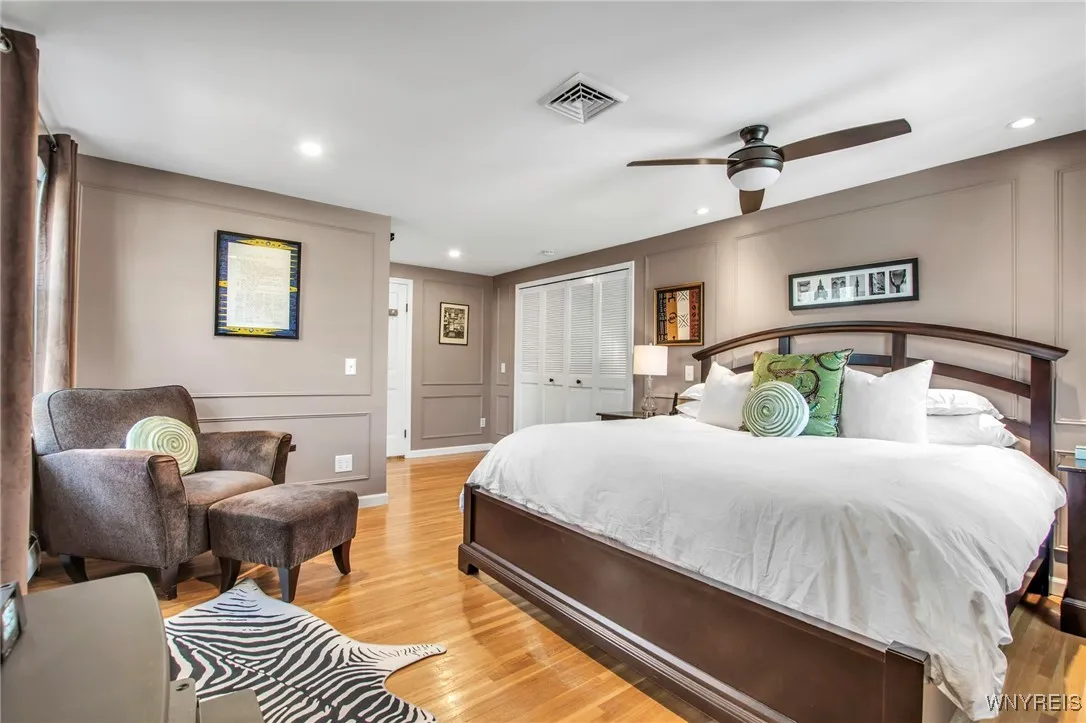 100 Kings Trail, Amherst, New York 14221, Amherst, New York 14221, 5 Bedrooms Bedrooms, 10 Rooms Rooms,2 BathroomsBathrooms,Residential,Closed,100 Kings Trail, Amherst, New York 14221,0,B1593549