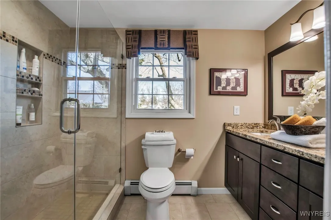 100 Kings Trail, Amherst, New York 14221, Amherst, New York 14221, 5 Bedrooms Bedrooms, 10 Rooms Rooms,2 BathroomsBathrooms,Residential,Closed,100 Kings Trail, Amherst, New York 14221,0,B1593549