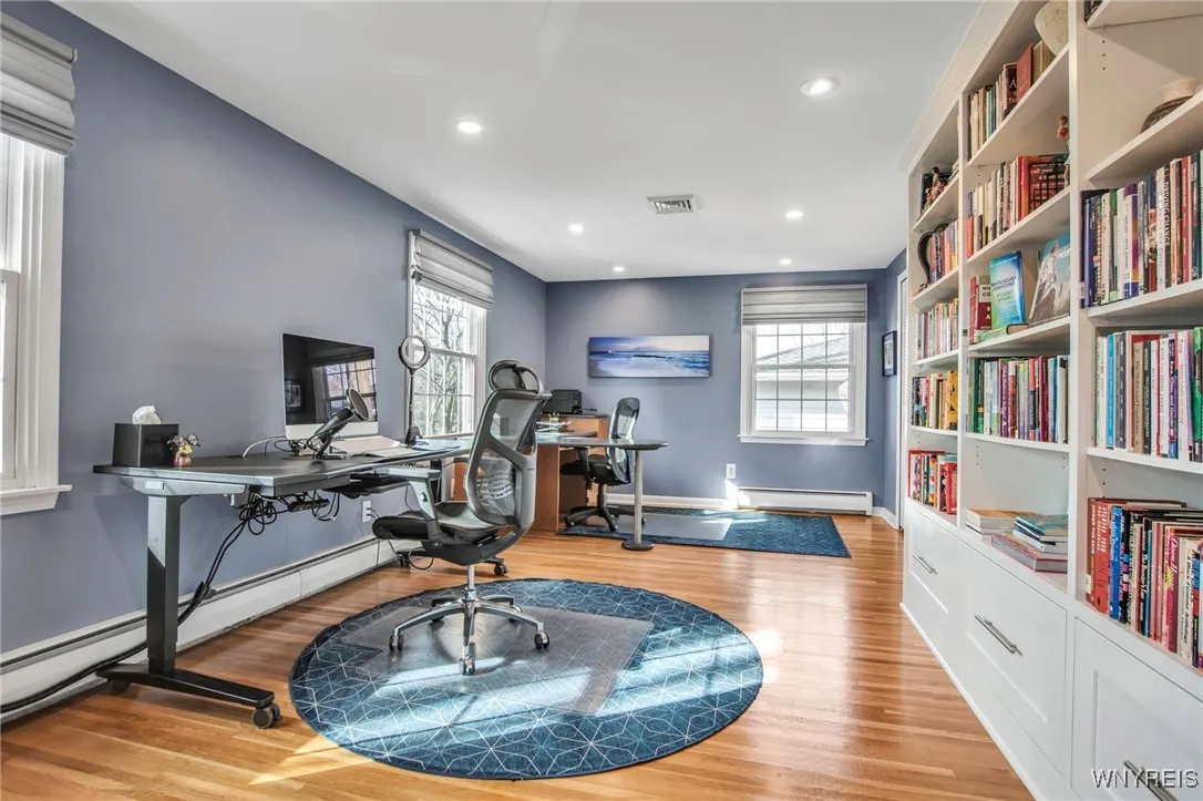 100 Kings Trail, Amherst, New York 14221, Amherst, New York 14221, 5 Bedrooms Bedrooms, 10 Rooms Rooms,2 BathroomsBathrooms,Residential,Closed,100 Kings Trail, Amherst, New York 14221,0,B1593549